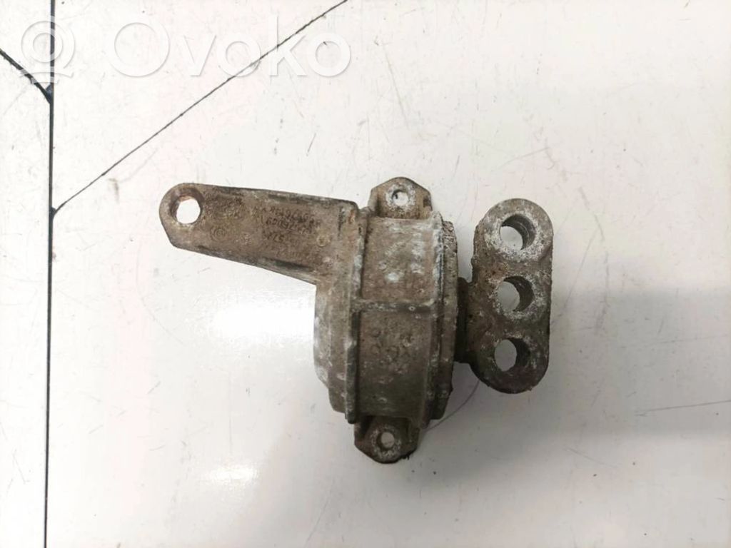 Opel Astra G Supporto di montaggio del motore 