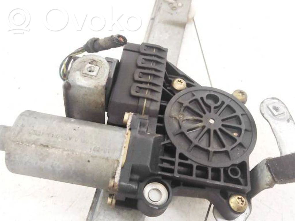Ford Mondeo Mk III Moteur de lève-vitre de porte arrière 