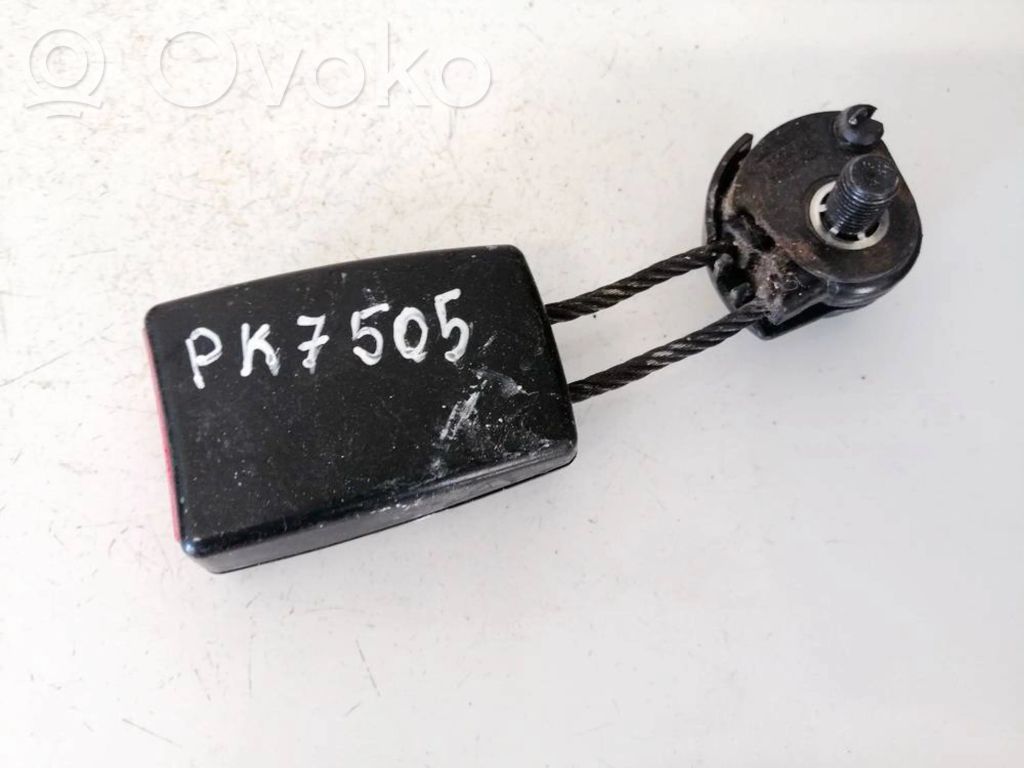 Toyota Verso Klamra tylnego pasa bezpieczeństwa 