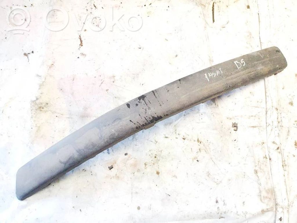 Volkswagen PASSAT B5.5 Modanatura separatore del paraurti anteriore