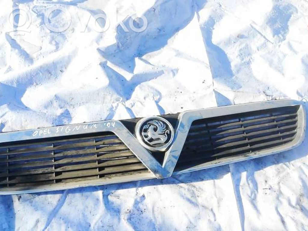 Opel Signum Grilă față