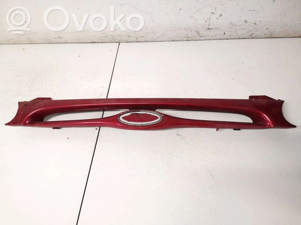 Ford Mondeo MK I Etusäleikkö 