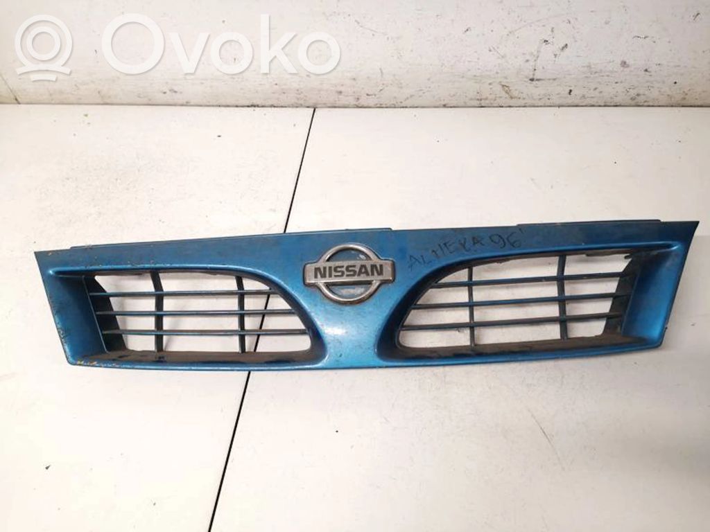 Nissan Almera Griglia anteriore