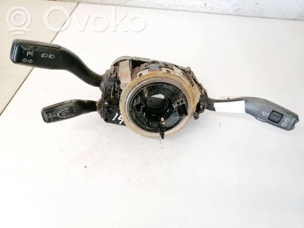 Audi A6 Allroad C6 Leva/interruttore dell’indicatore di direzione e tergicristallo