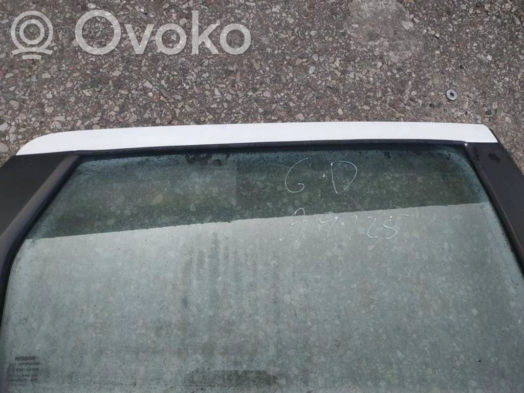 Nissan Qashqai Vetro del finestrino della portiera posteriore 