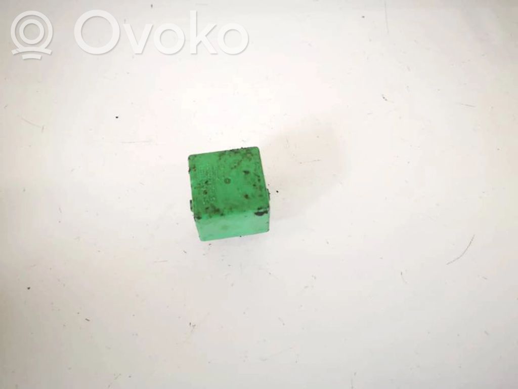 Otros relés   12V35A03531,12V35A03531
