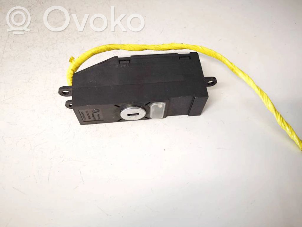 Volkswagen Phaeton Comutator pornit/oprit airbag pasager 