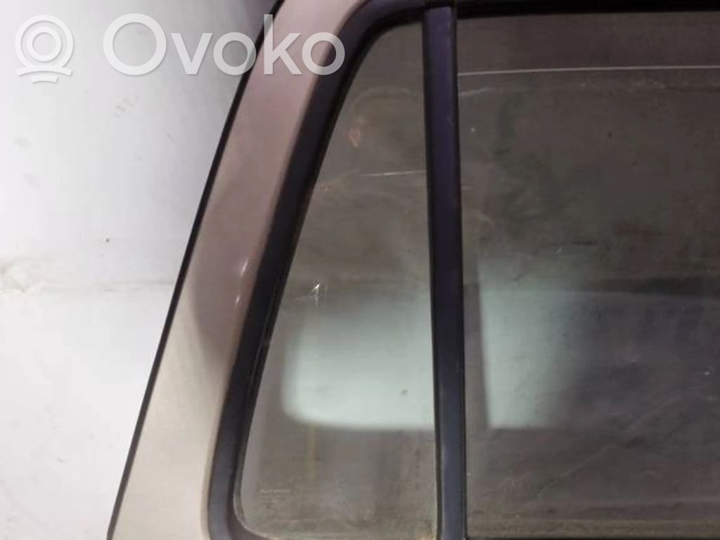 Honda CR-V Vetro del deflettore posteriore 