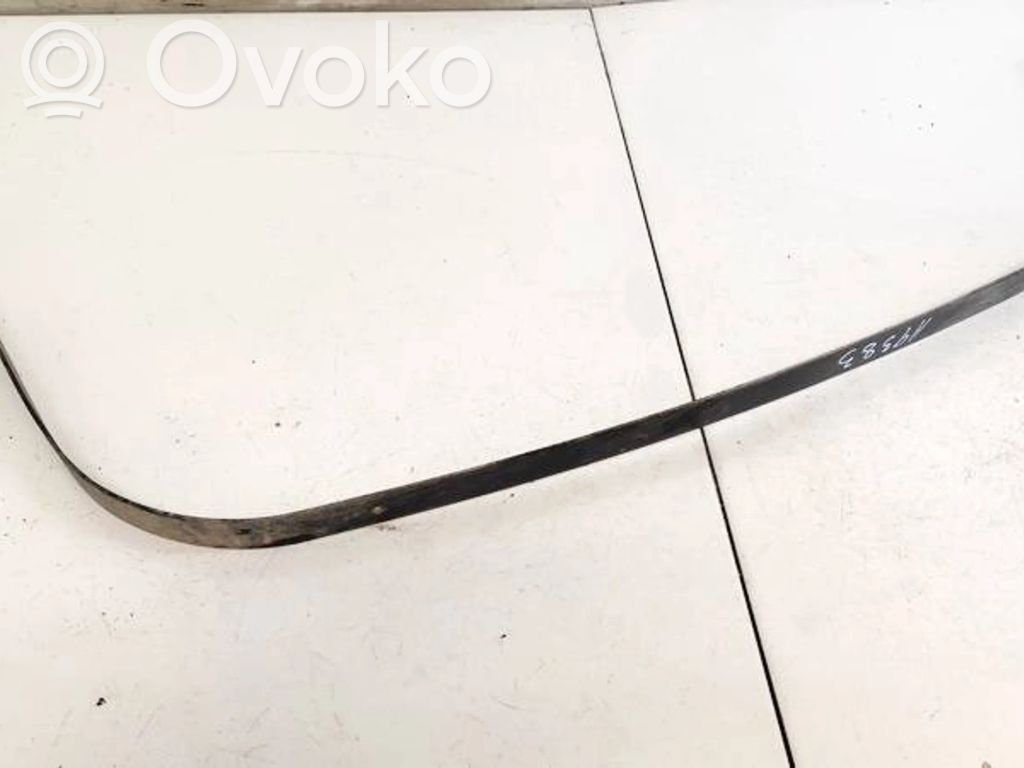 Volkswagen PASSAT B5 Uchwyt / Mocowanie zbiornika paliwa 