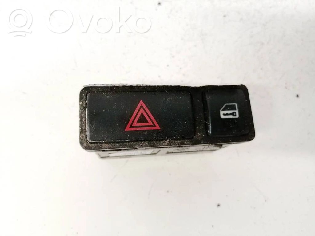 Comutator lumini pericol   61318368920,61318368920,61318368920,61318368920