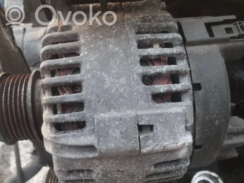 Volkswagen Touran I Generator/alternator 