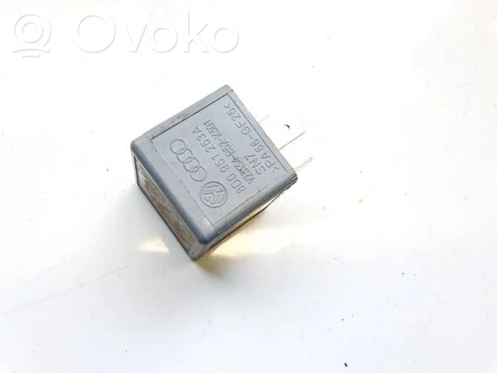 Inne przekaźniki   8D0951253A,V23134B52X301,8D0951253A,V23134B52X301