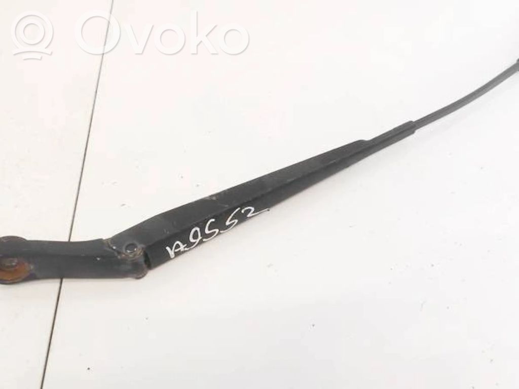 Opel Zafira B Braccio della spazzola tergicristallo anteriore