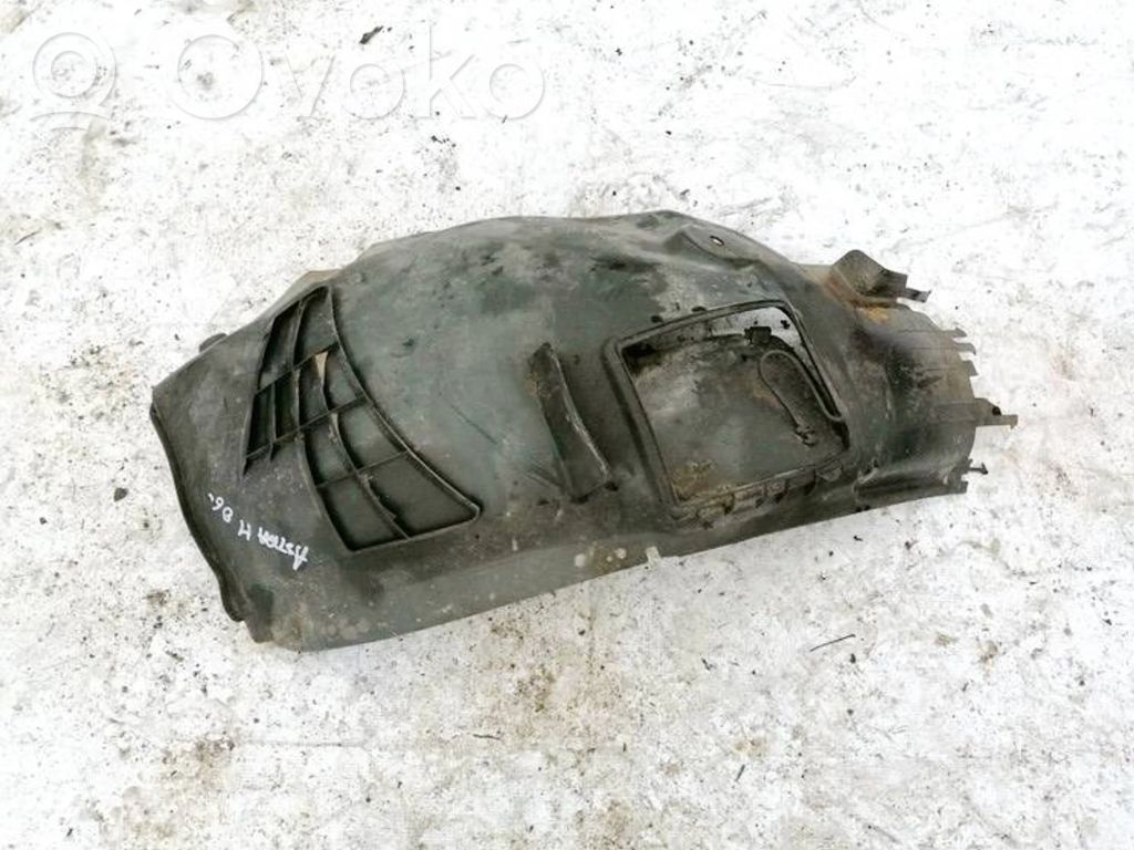 Opel Astra H Nadkole przednie 