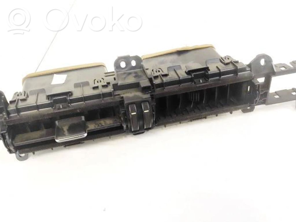 Toyota Auris E180 Rejilla de ventilación central del panel 