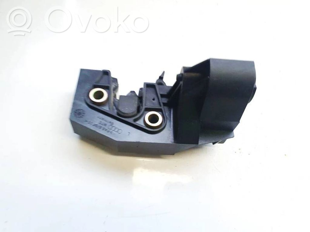 Seat back rest lock catch