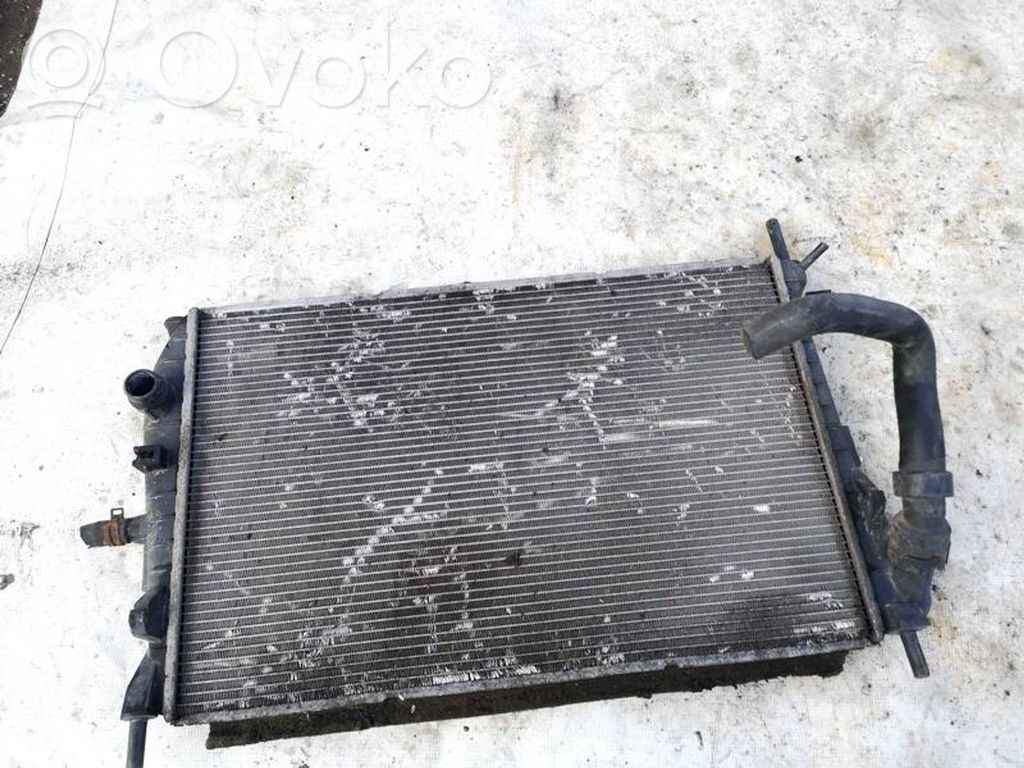 Ford Mondeo Mk III Radiatore di raffreddamento