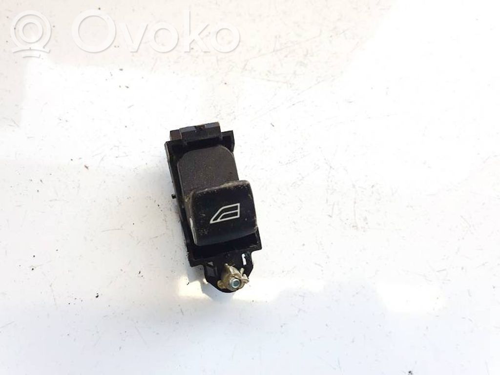 Volvo S70  V70  V70 XC Electric window control switch 