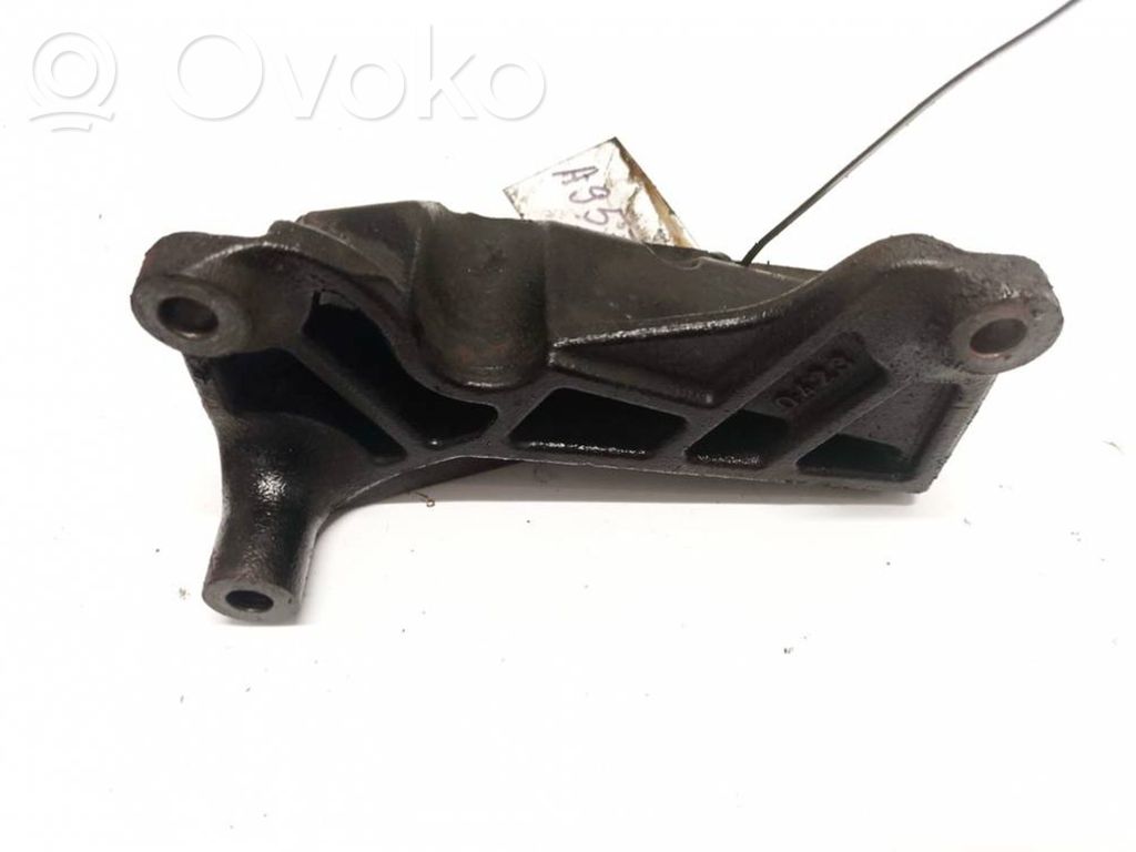 Suport motor   244117612,332253673,244117612,332253673