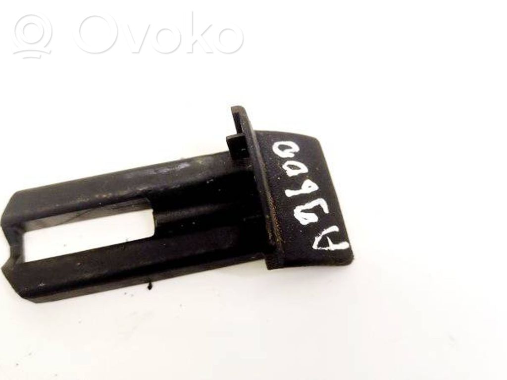 Opel Zafira A Altra parte esteriore