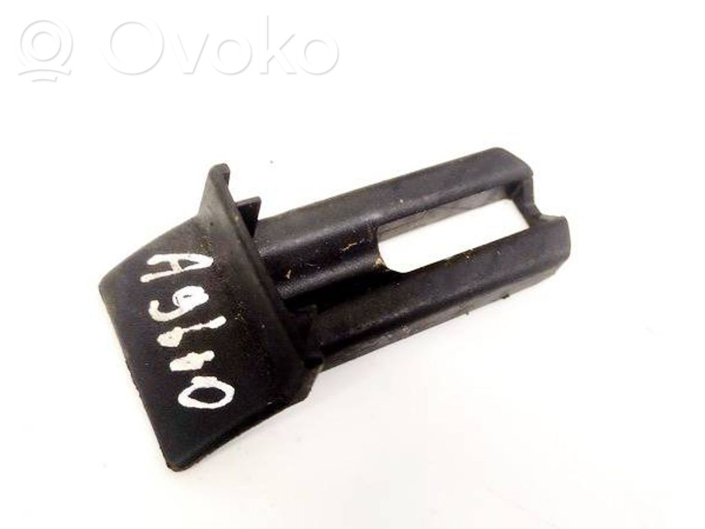 Opel Zafira A Altra parte esteriore