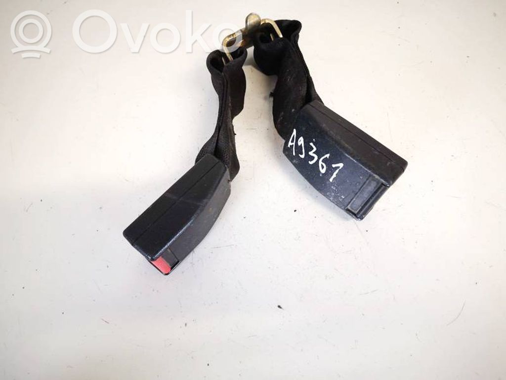 Opel Omega B1 Klamra środkowego pasa bezpieczeństwa fotela tylnego 