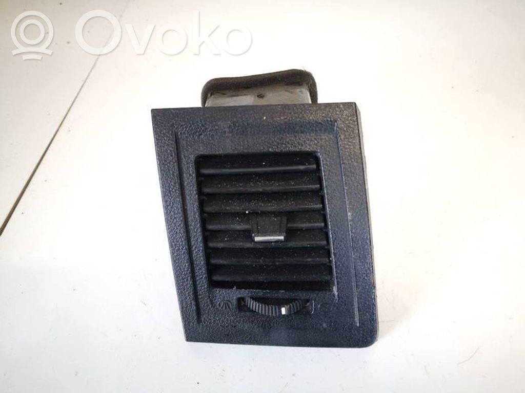 SsangYong Kyron Rejilla de ventilación central del panel