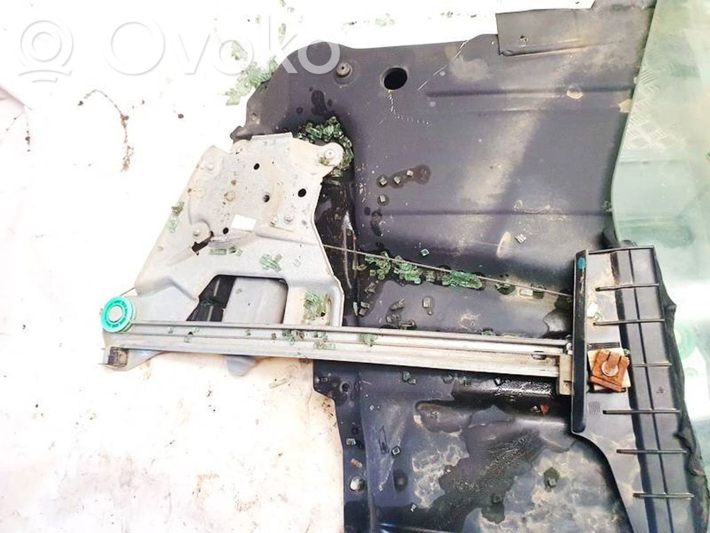 Regulador con motor de la ventanilla de la puerta corredera   4A0839397D,4A0839397D