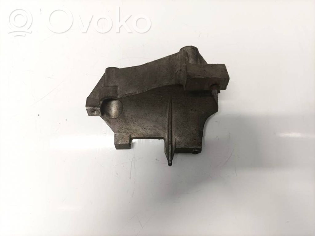 Halterung Lager Motor   4670717,4670717