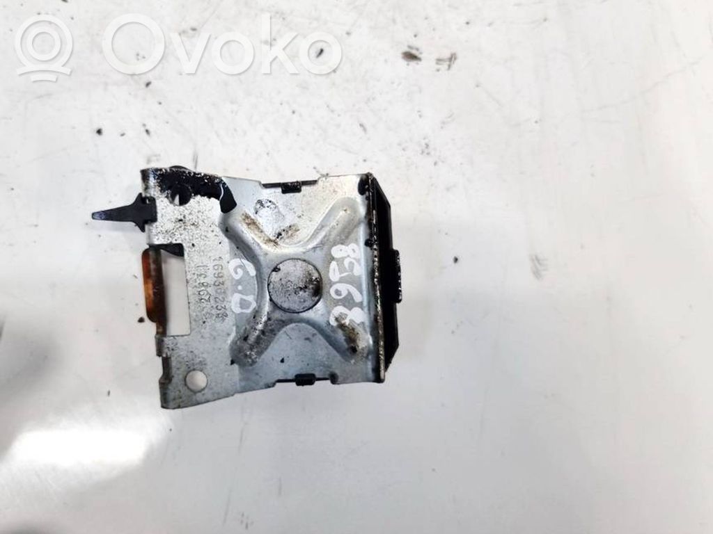 Tesla Model S Muu ulkopuolen osa 