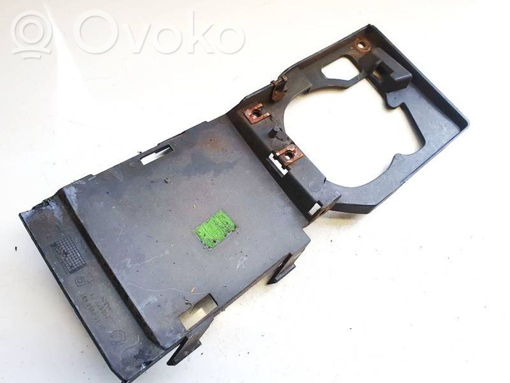 BMW 3 E90 E91 Etupuskurin alempi jäähdytinsäleikkö 
