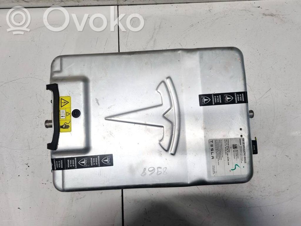 Inversor/convertidor de voltaje   101496300C,101496300C,101496300C,102045100C