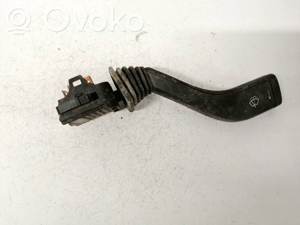 Opel Omega B1 Pyyhkijän vipu 