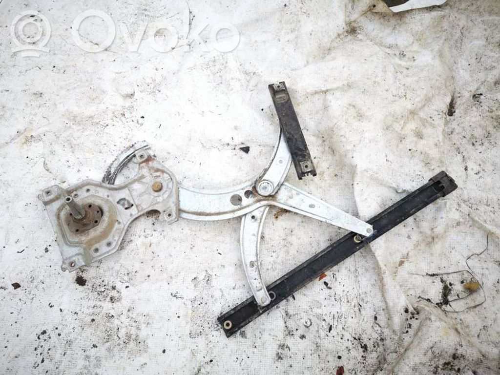 Volkswagen PASSAT B4 Regulador con motor de la ventanilla de la puerta corredera