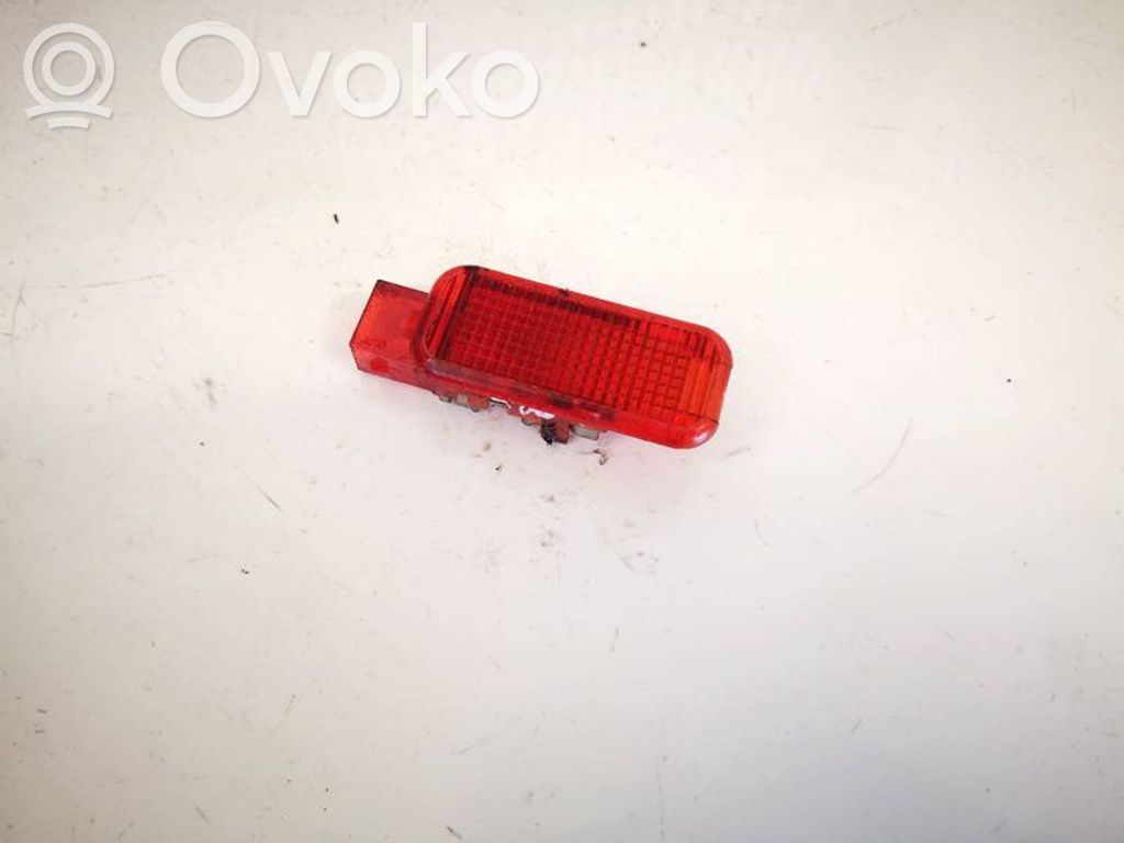 Audi A6 S6 C5 4B Inne oświetlenie wnętrza kabiny 