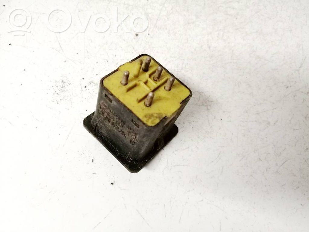 Mercedes-Benz 190 W201 Interruptor del espejo lateral 