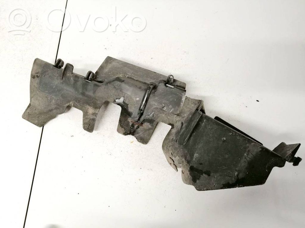 Volkswagen PASSAT B6 Parte del condotto di aspirazione dell'aria 
