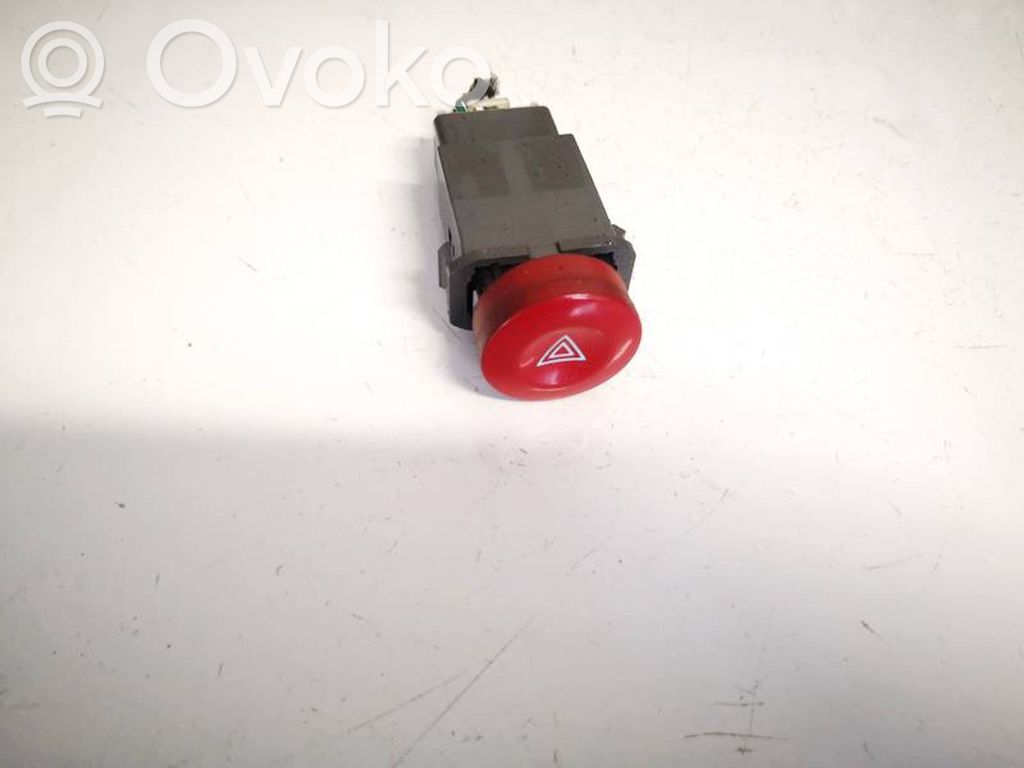 Botón interruptor de luz de peligro   864W0140,864W0140