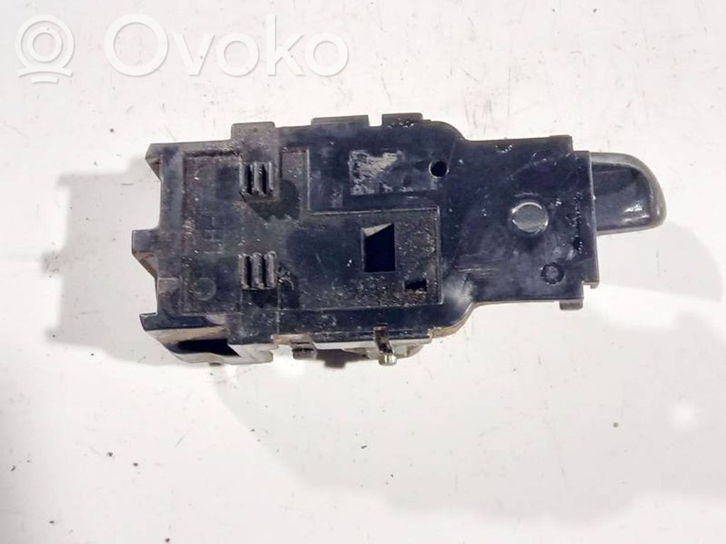 Rear door interior handle