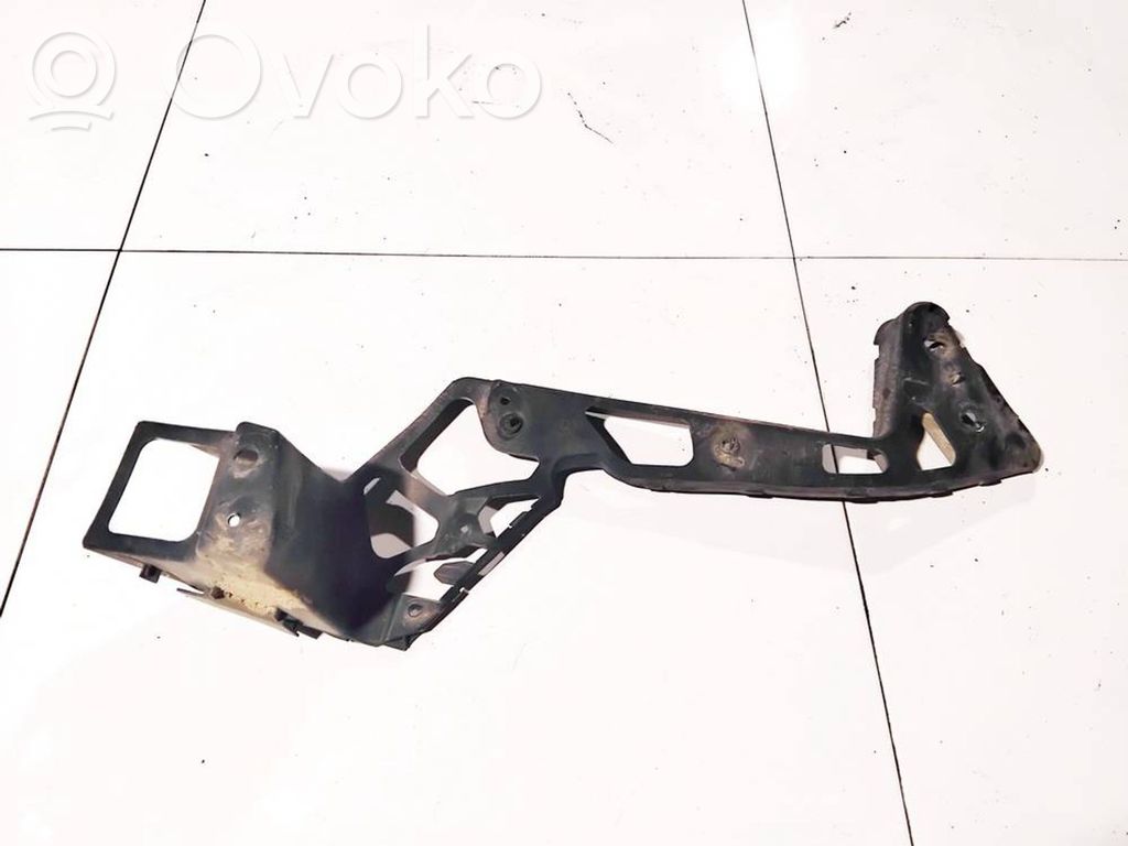 Ford Mondeo MK IV Takapuskurin kannake 