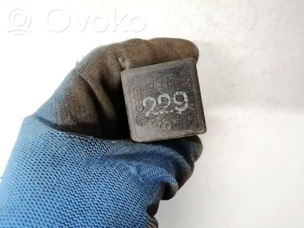 Otros relés   431955531,5WK1637,431955531,5WK1637