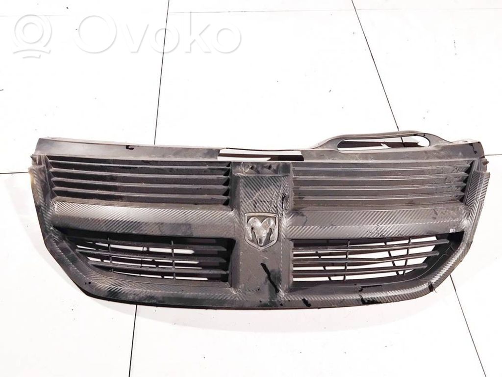 Dodge Journey Atrapa chłodnicy / Grill 