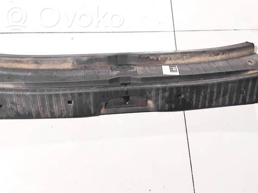 Mercedes-Benz A W169 Inne elementy wykończenia bagażnika 