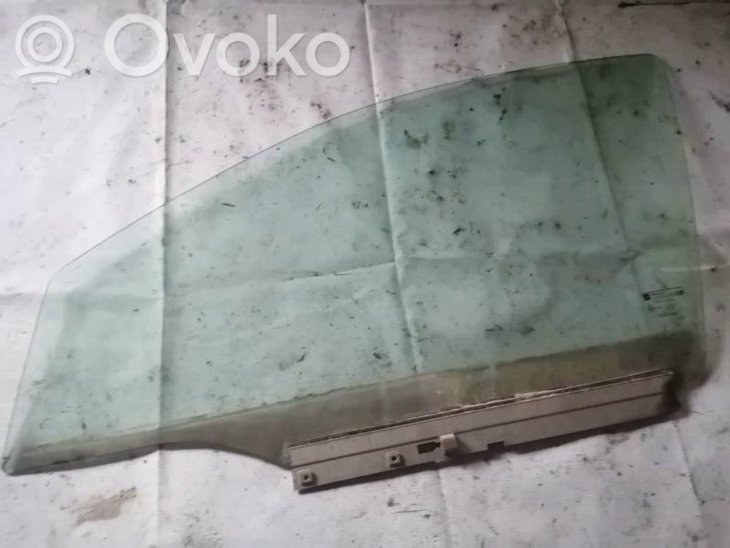 Opel Astra G Vitre de fenêtre porte avant (4 portes)