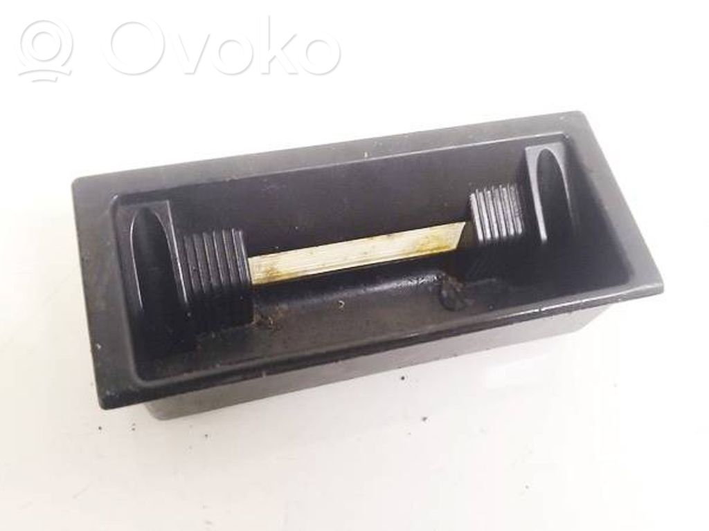 Posacenere auto   8E0857989B,8E0857989B