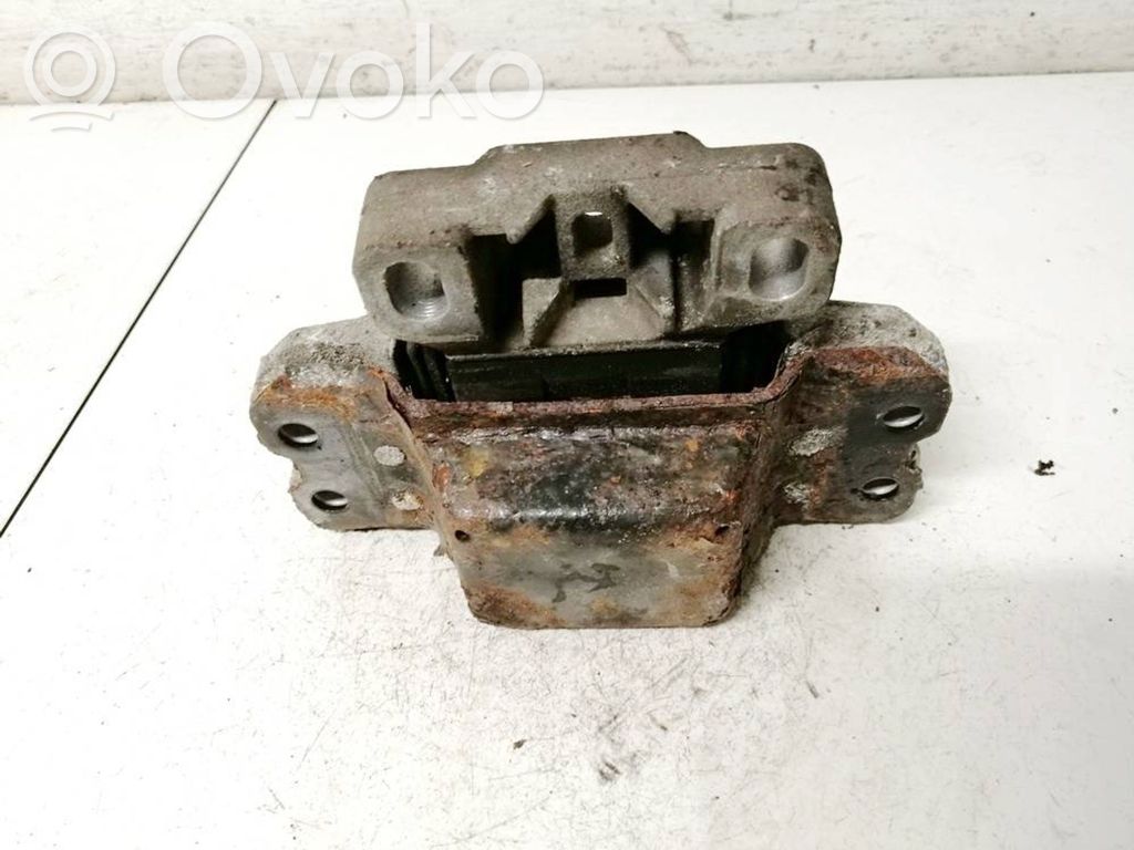 Volkswagen Golf V Supporto di montaggio del motore 