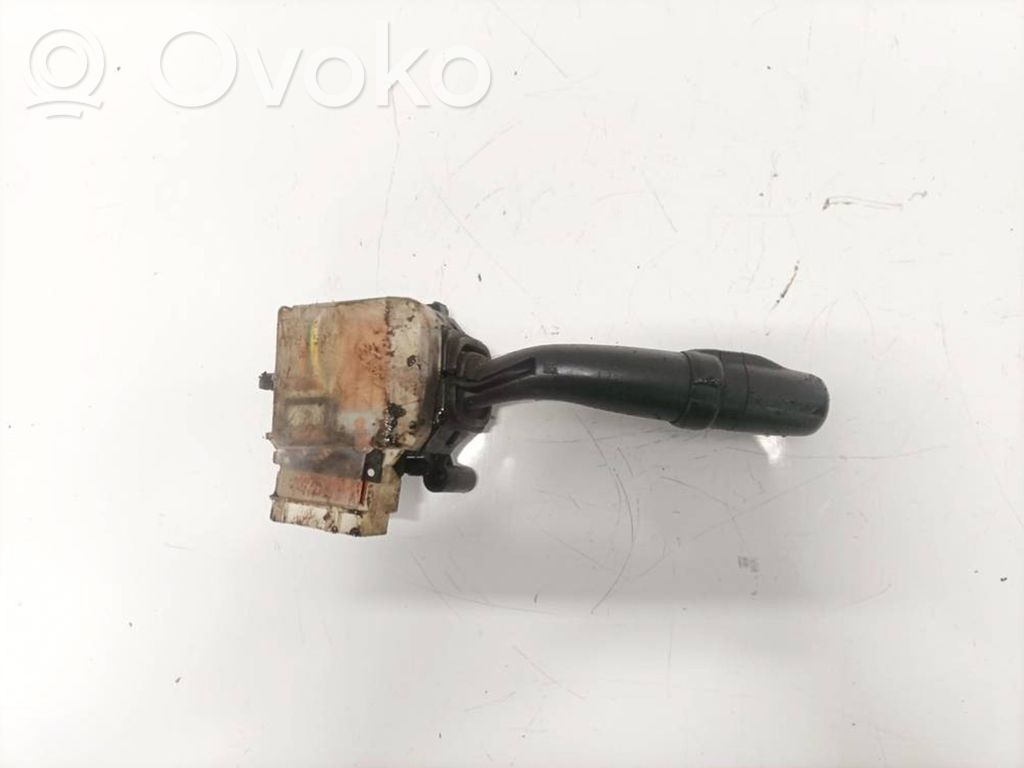 Toyota Corolla Verso AR10 Manetă semnalizator 