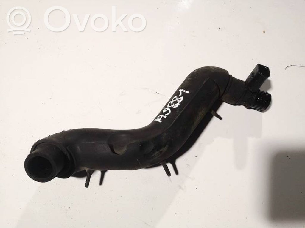Mercedes-Benz A W169 Wąż / Rura intercoolera 