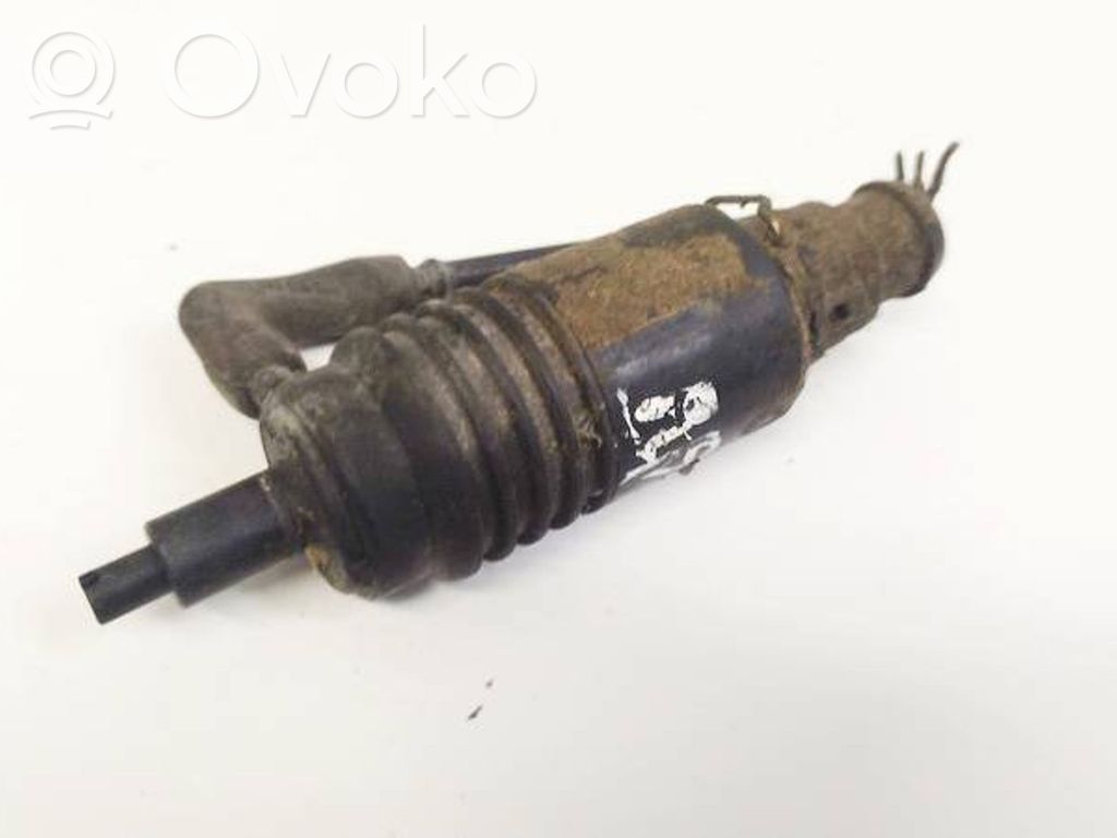 Audi A4 S4 B5 8D Pompa lavavetri parabrezza/vetro frontale
