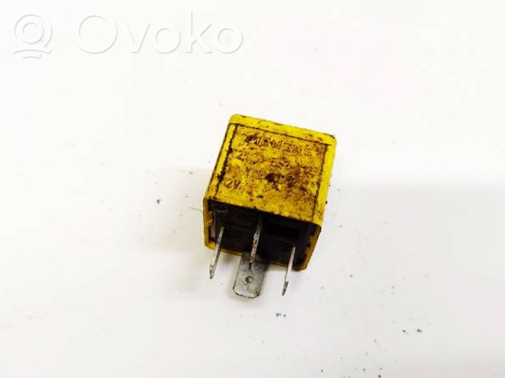 Alte relee   V23134B52X127,V23134B52X127,V23134B52X127,V23134B52X127,YWB10012